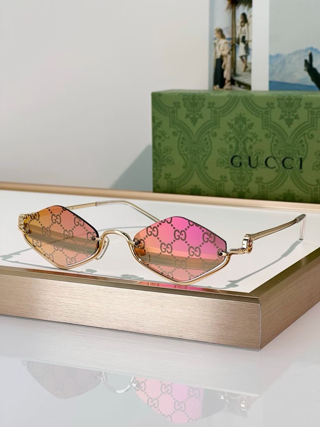 Photochromic Sunnies