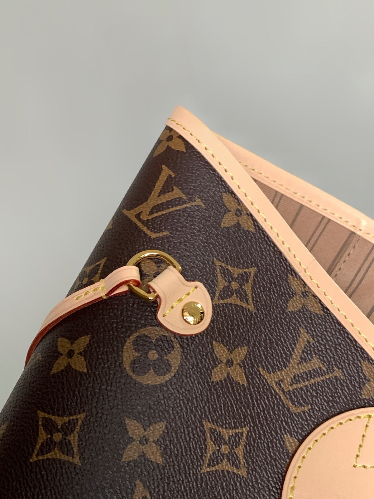 Mono Tote