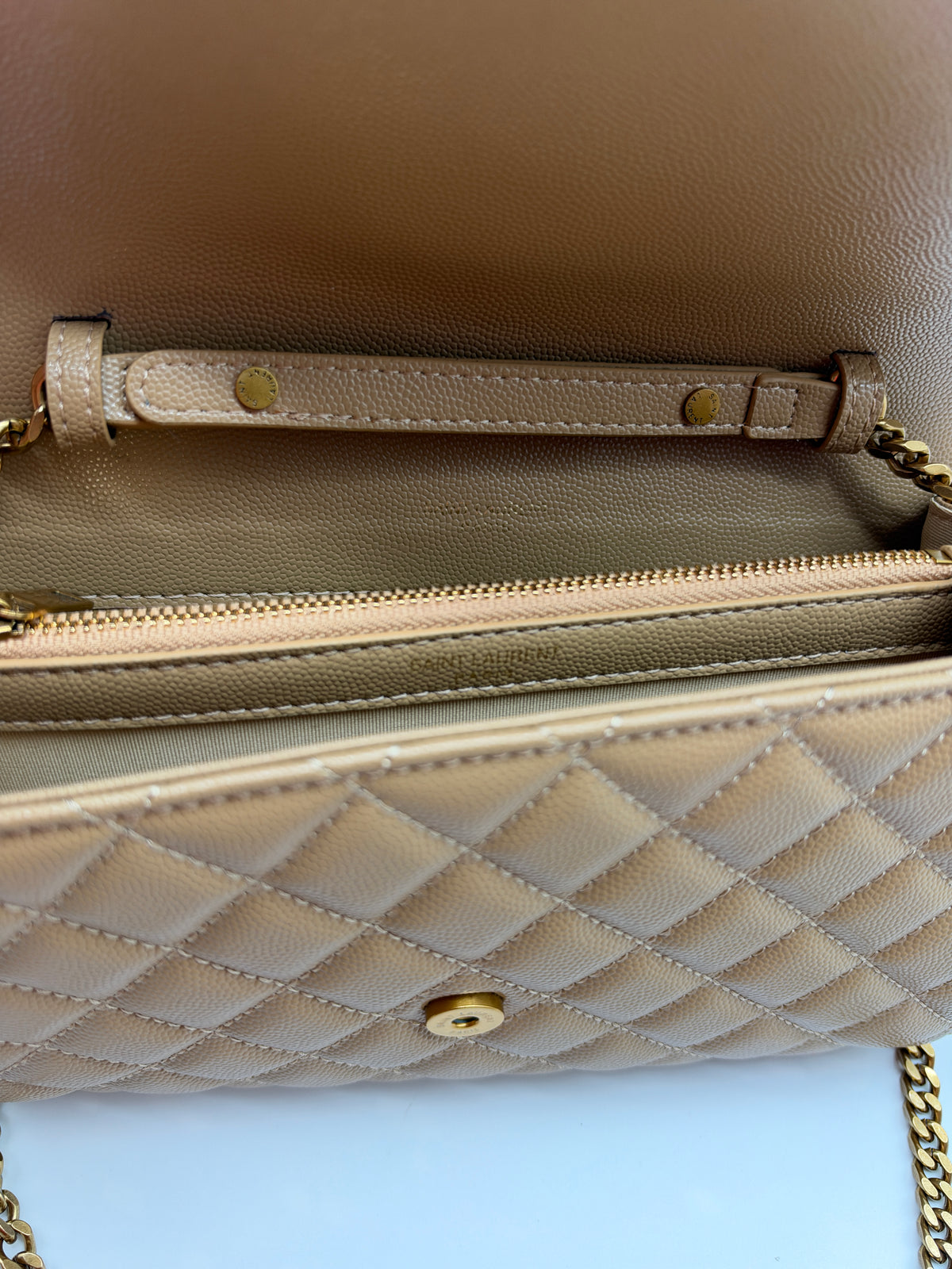 Nude Envelope