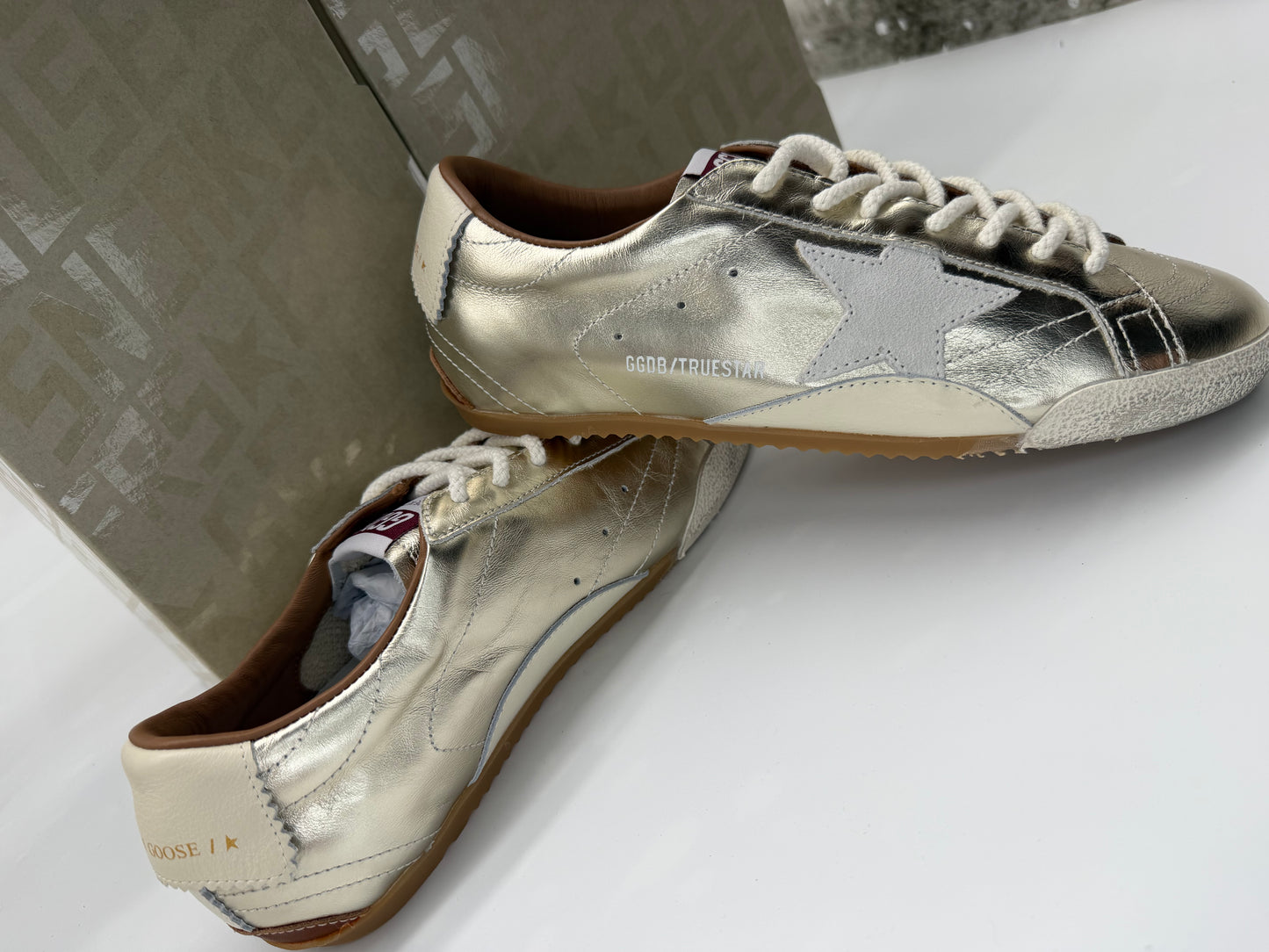 True Sneakers