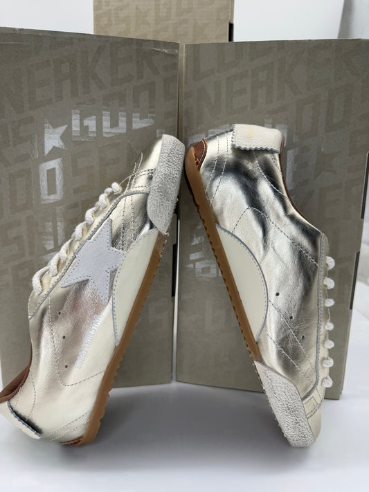 True Sneakers