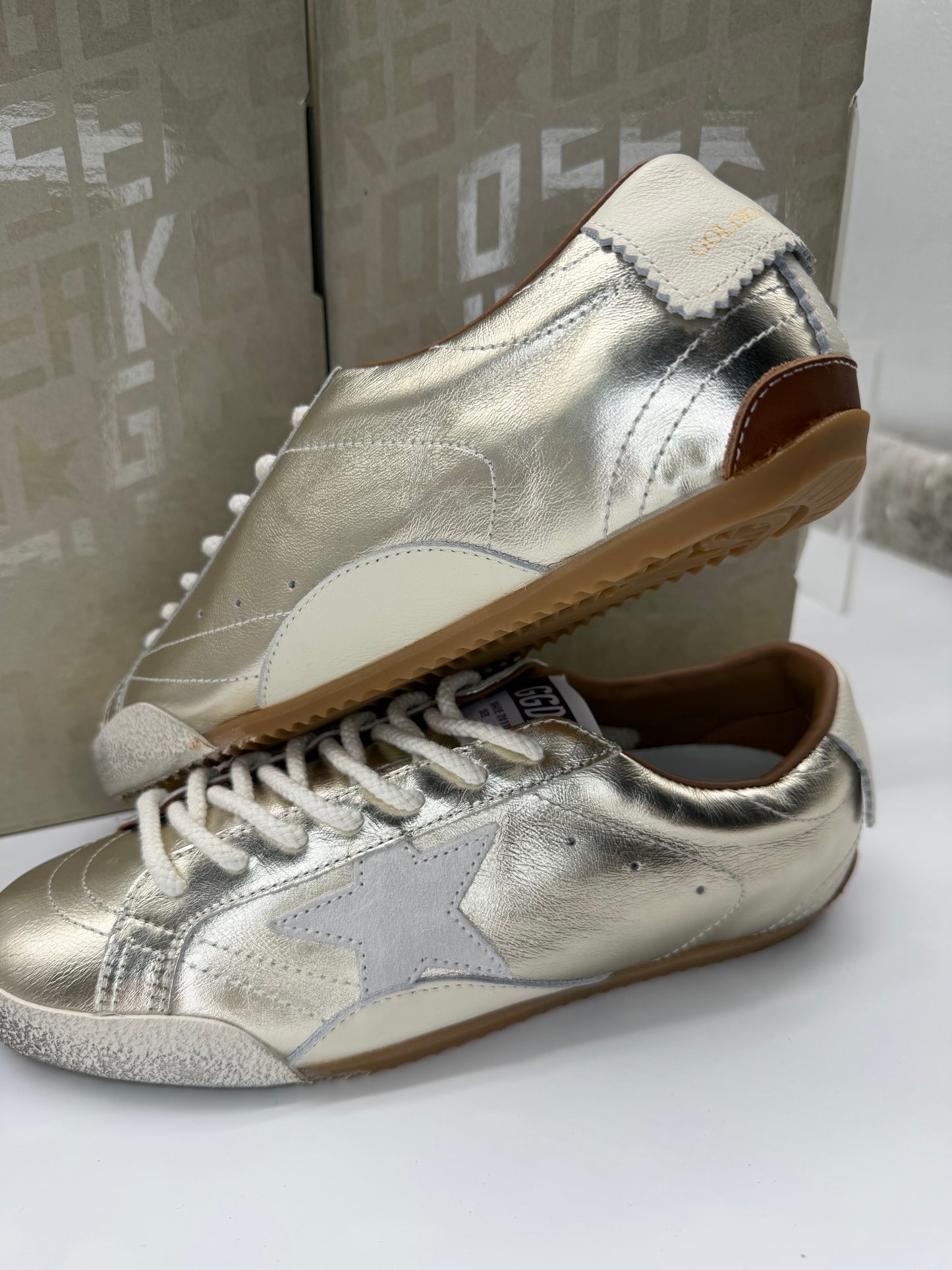 True Sneakers