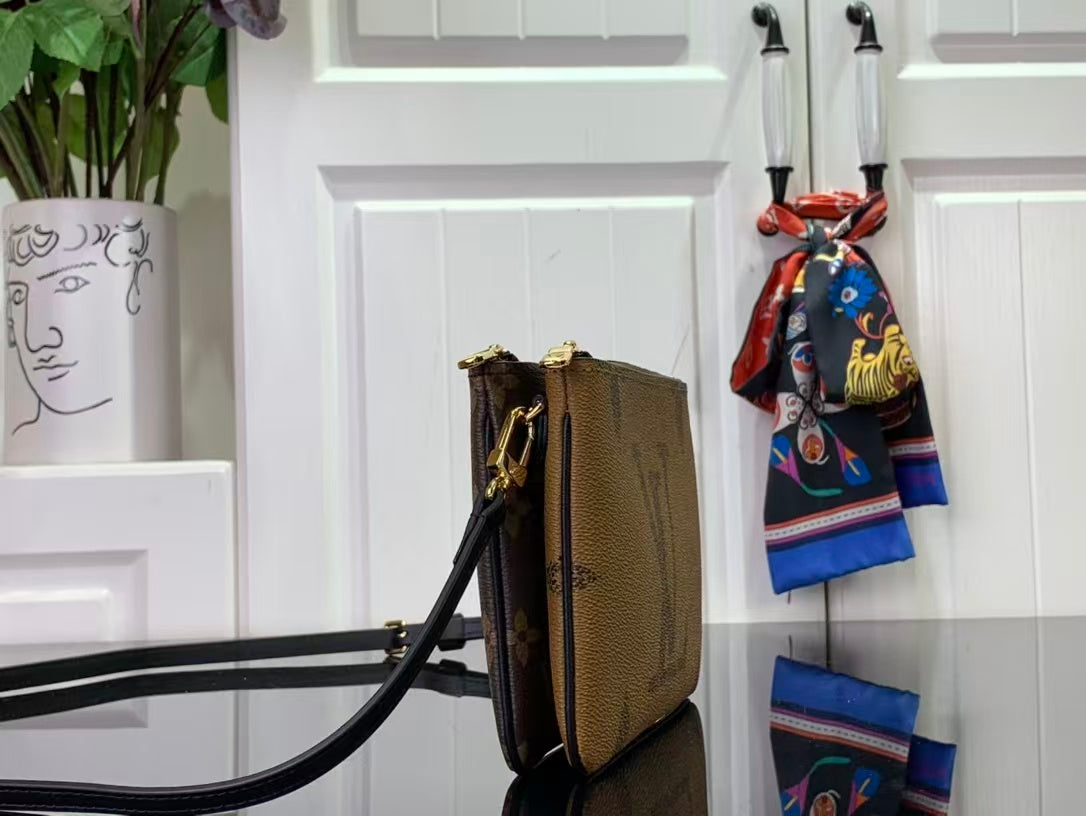 Two tone double pochette
