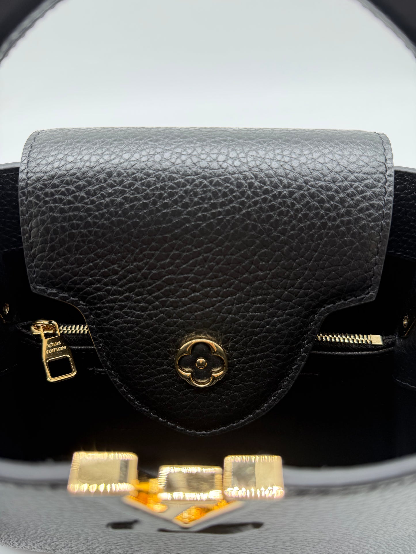 Caup Black