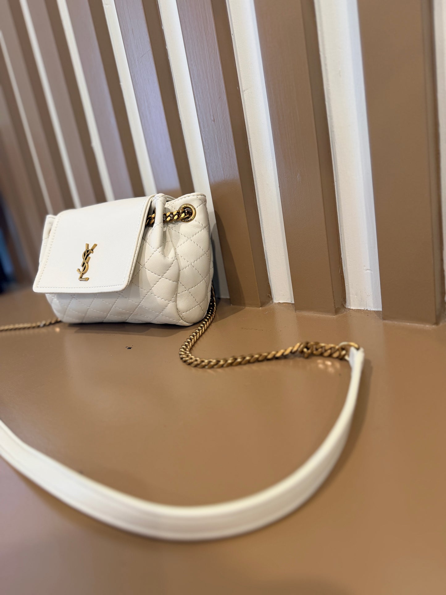 Mini White