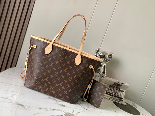 Mono Tote