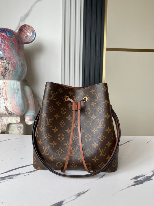 Bucket Bag